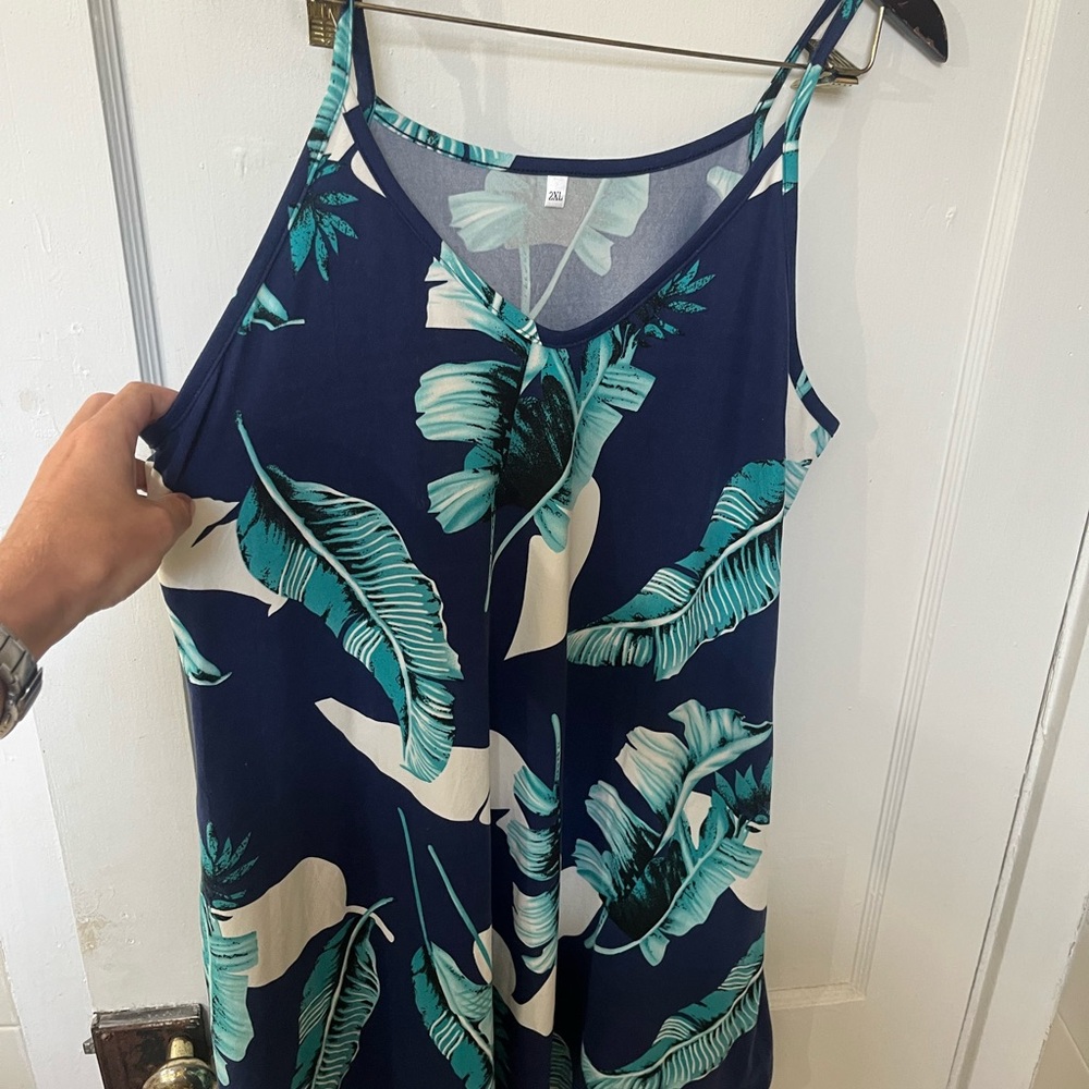 💙 Navy Tropical Leaf Print Dress – Size 2XL 💙